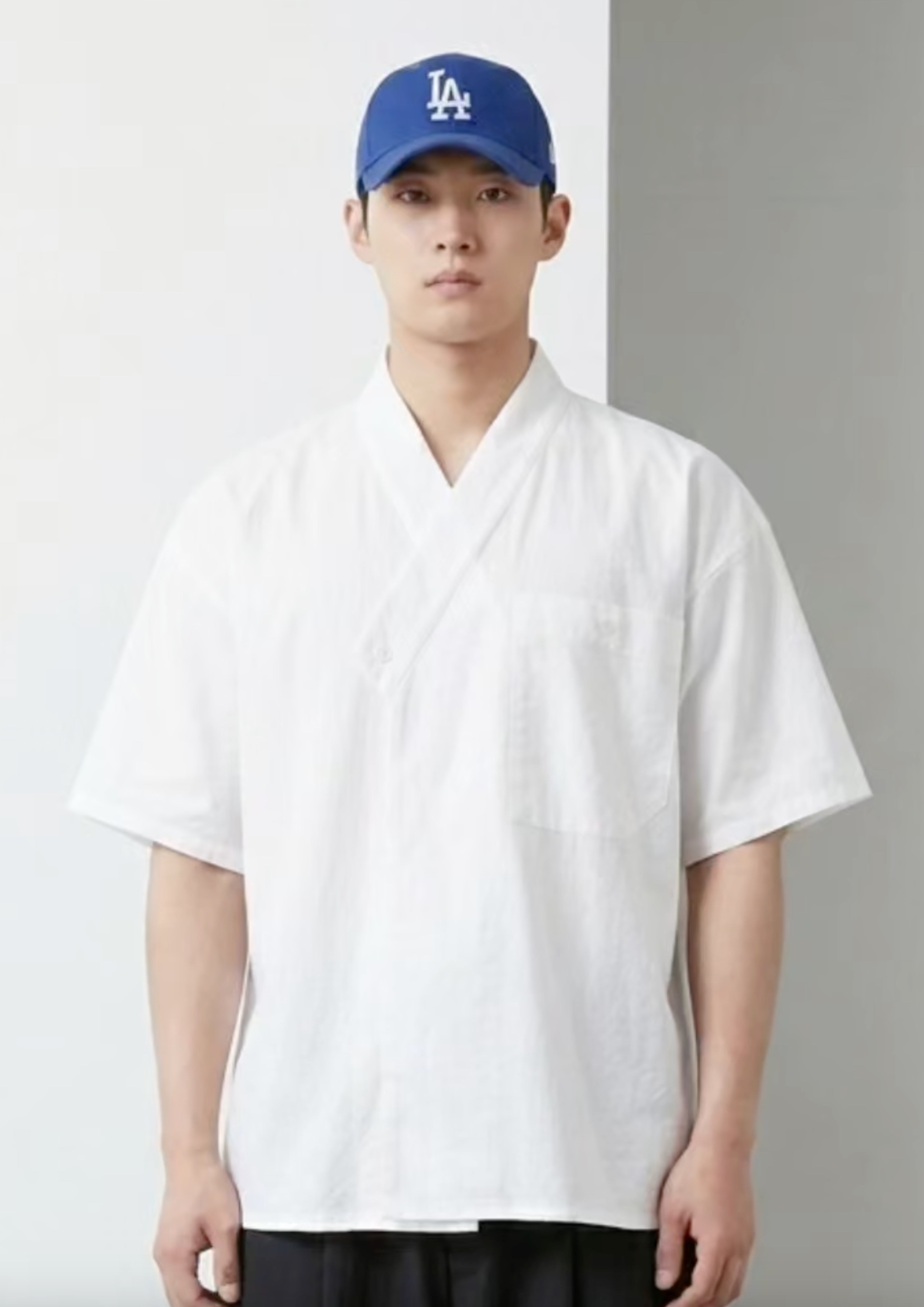 GUIROE - White Sasun Git T-shirt