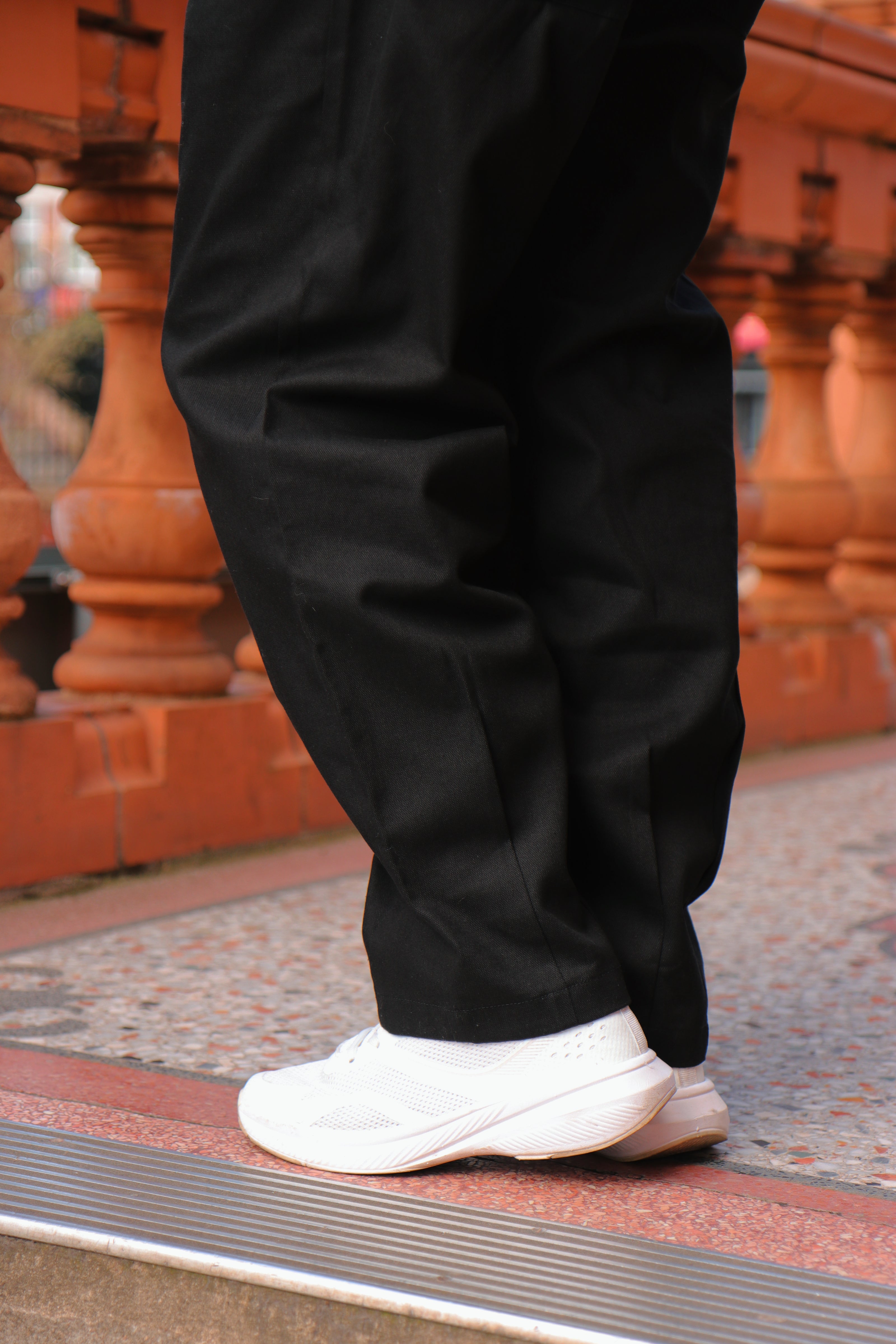 TETEROT SALON - Black cuff trousers