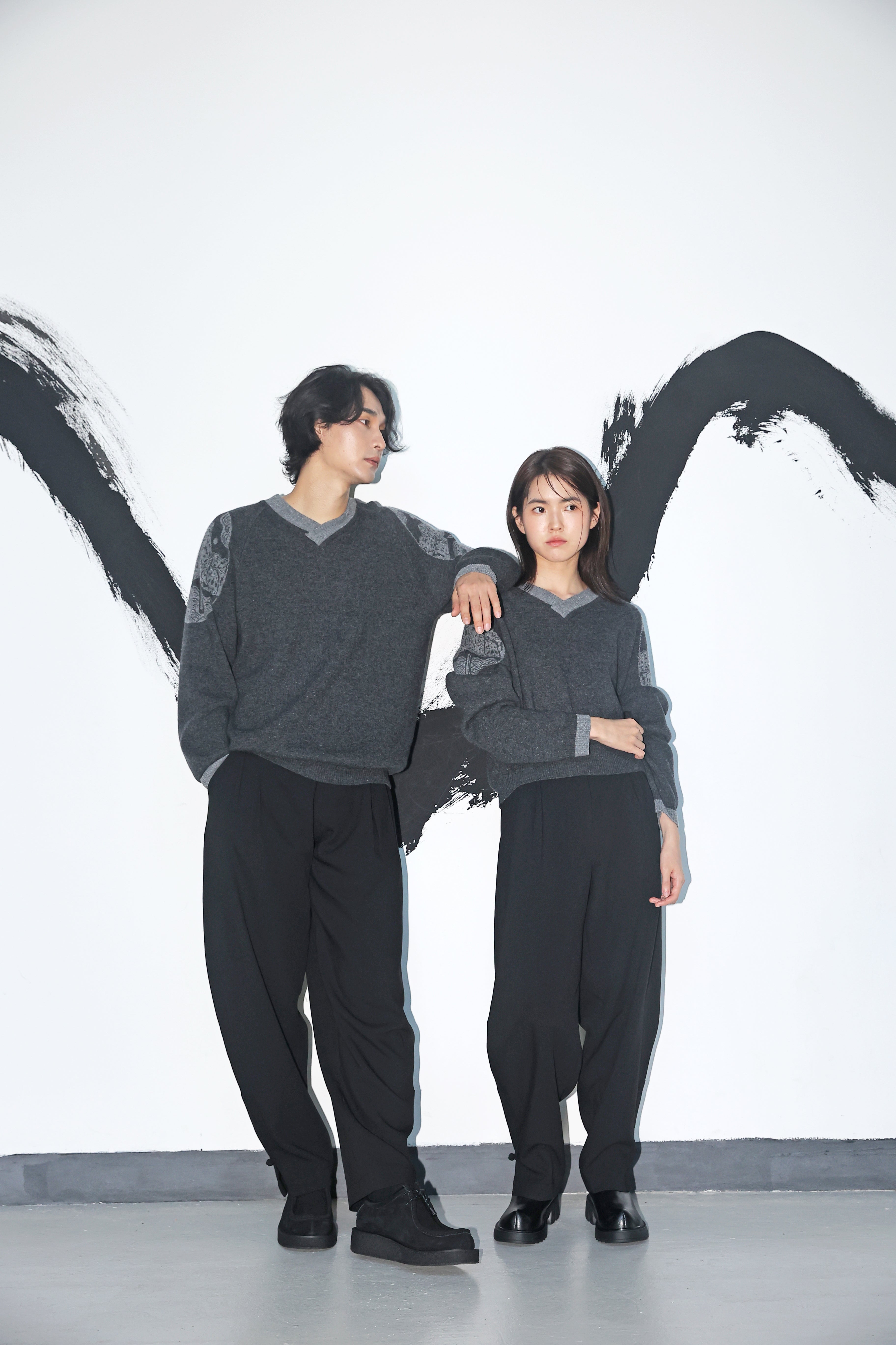 SONGHWA - Grey Irworobongdo cashmere blend knit
