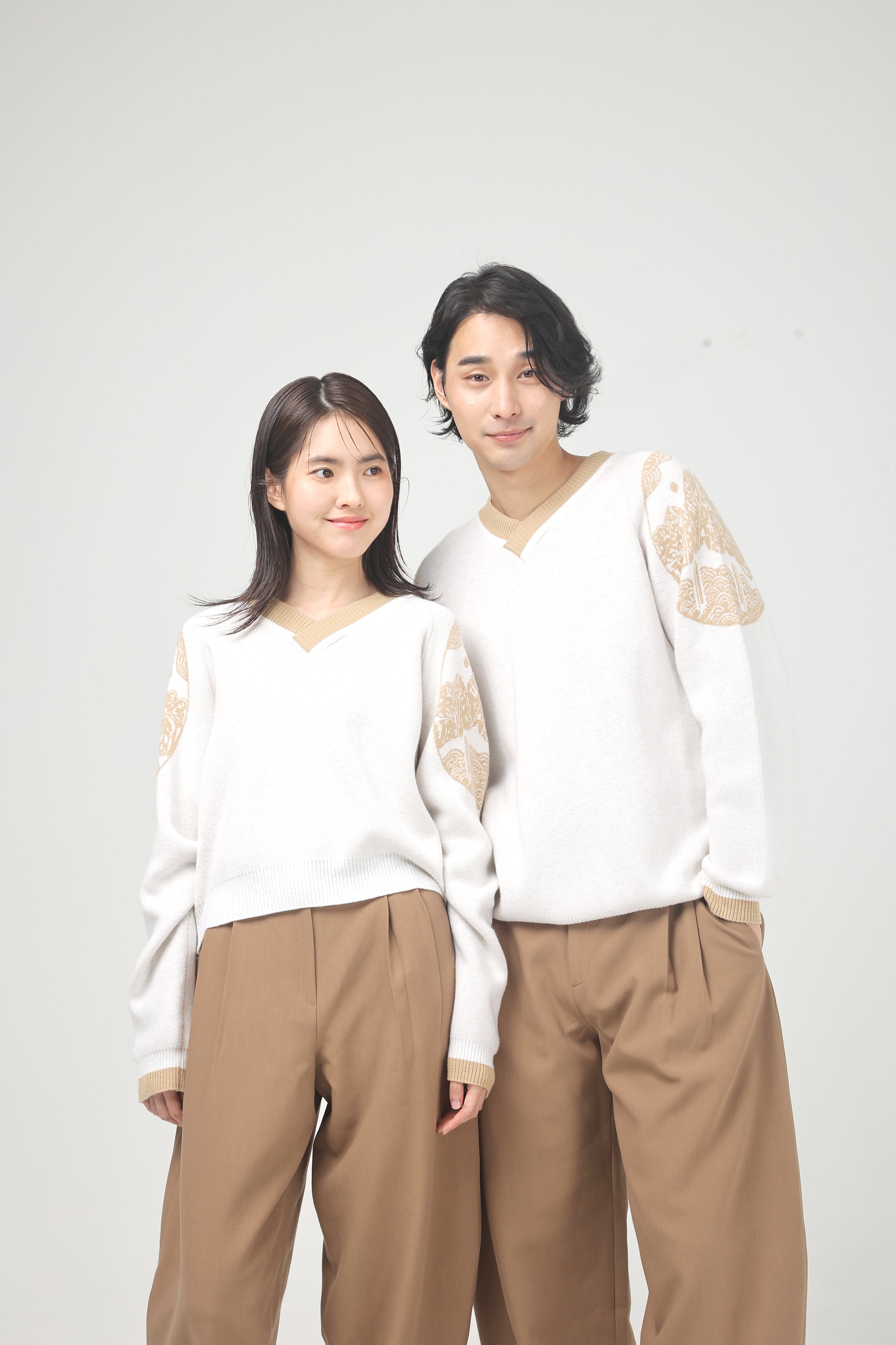 SONGHWA - Beige Irworobongdo cashmere blend knit